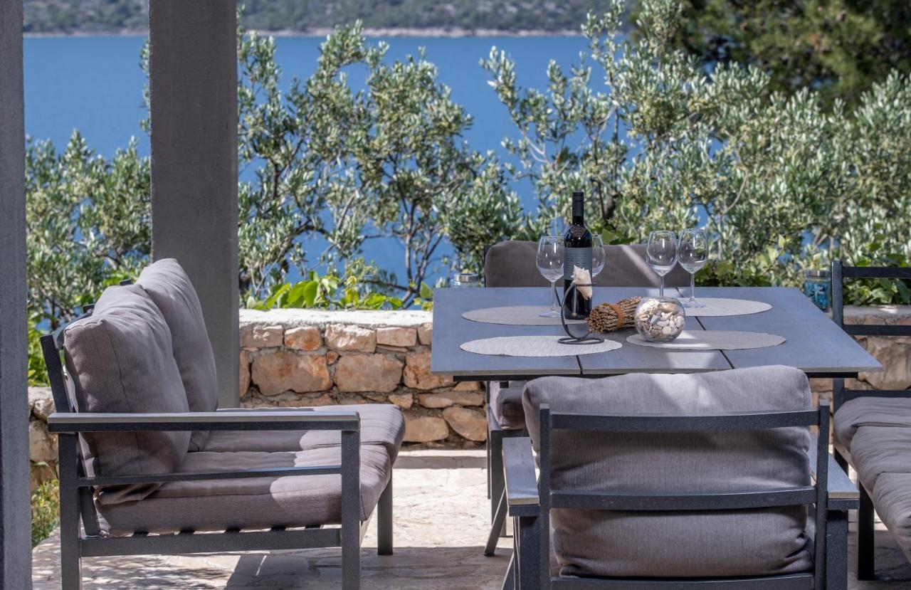 Villa Regina With Heated Pool And Sea View Marina Exterior photo