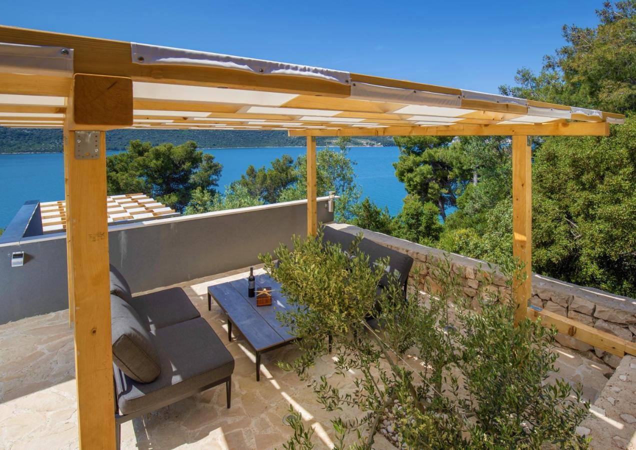 Villa Regina With Heated Pool And Sea View Marina Exterior photo